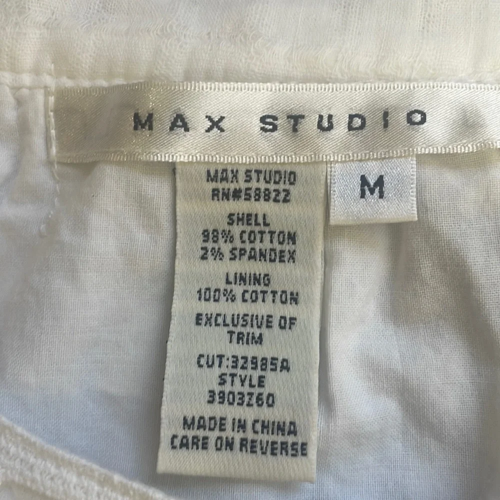 Max Studio sleeveless white dress, Medium,Embroidered Lace Design - Picture 5 of 10